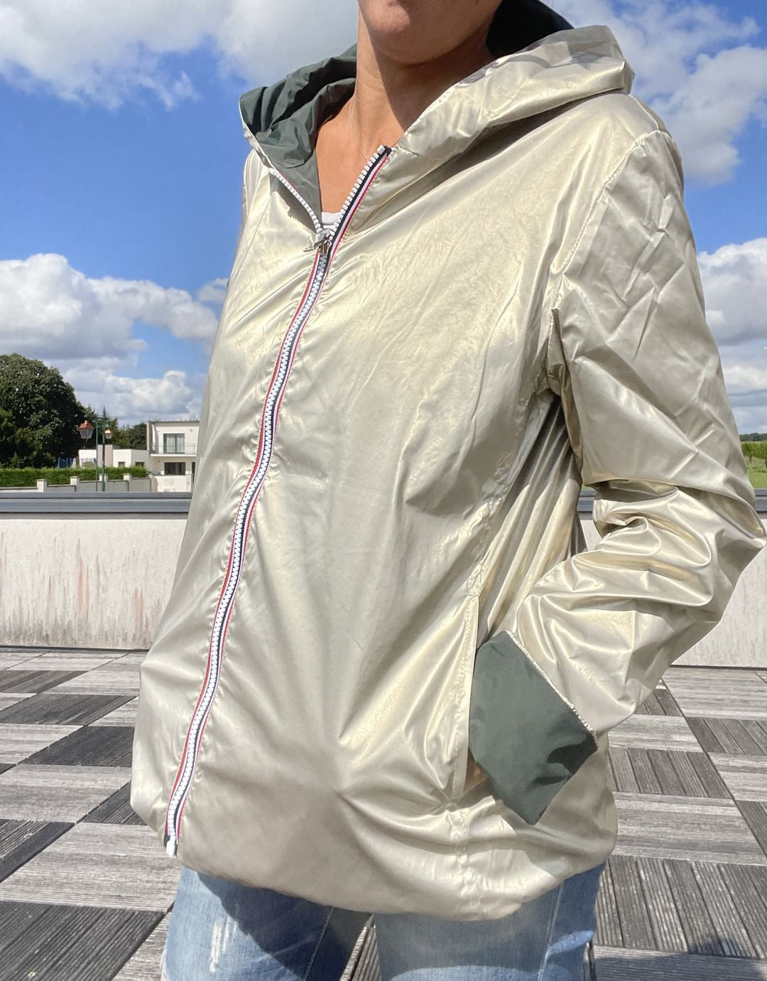 Laura Jo - Imperméable réversible court sans garnissage ouate couleur vert forêt/doré