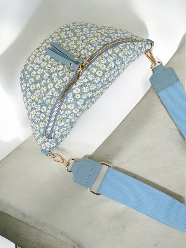 Sac banane en tissu coton liberty bleu motif fleuri blanc