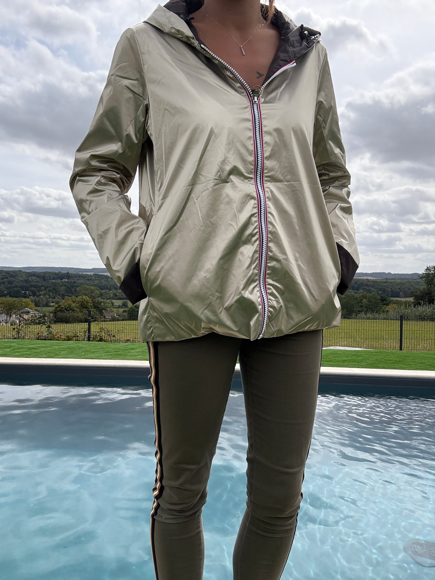 Laura Jo - Imperméable réversible court sans garnissage ouate mi-saison couleur marron chocolat/doré