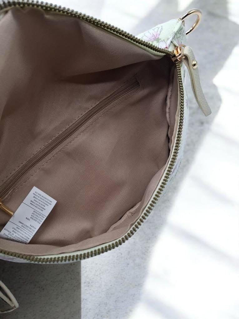Sac banane en tissu coton blanc motif floral vert tres clair et rose