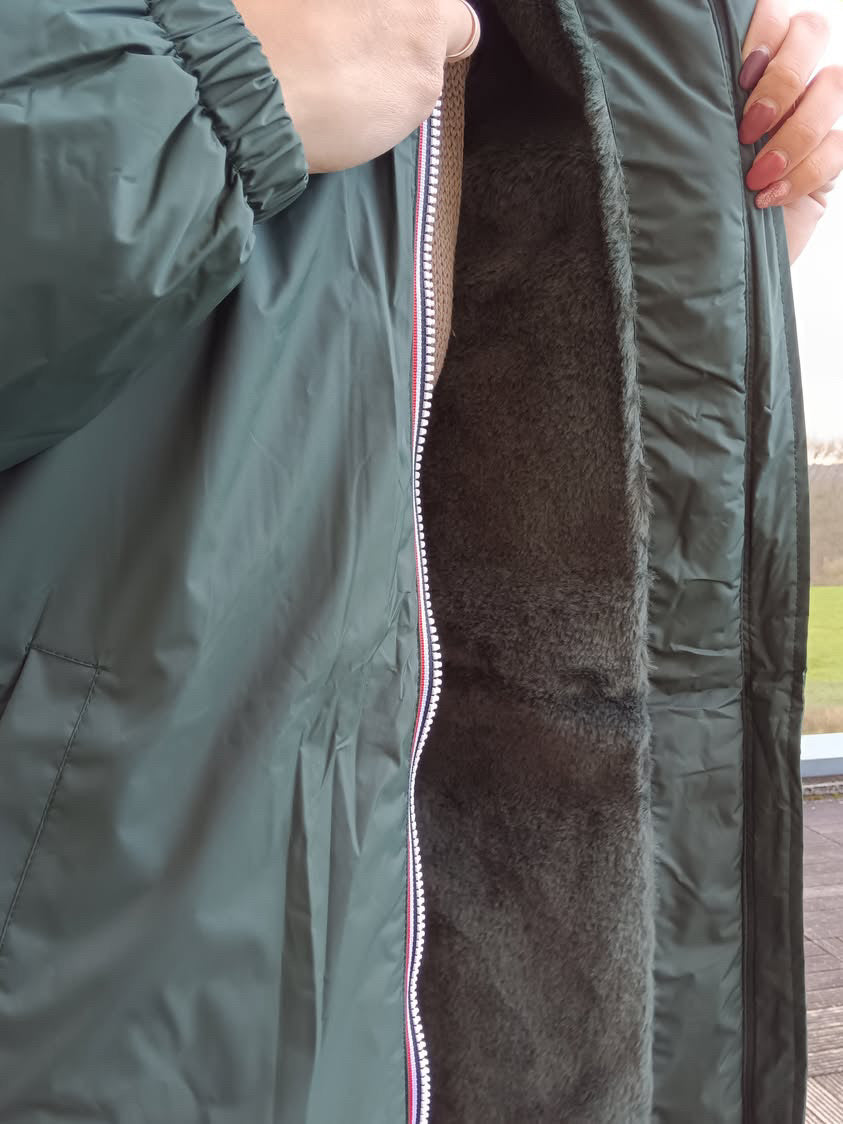 Laura Jo - Imperméable long doublé en fausse fourrure cordon tricolore couleur vert forêt