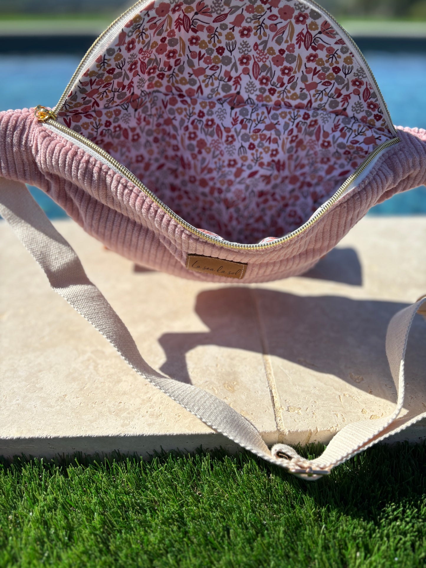 Sac banane tout velours rose pâle fait main