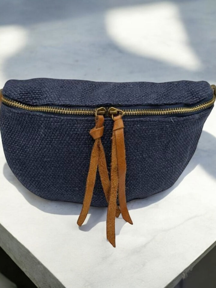 Sac banane en jute bleu denim 1 poche doubles curseurs