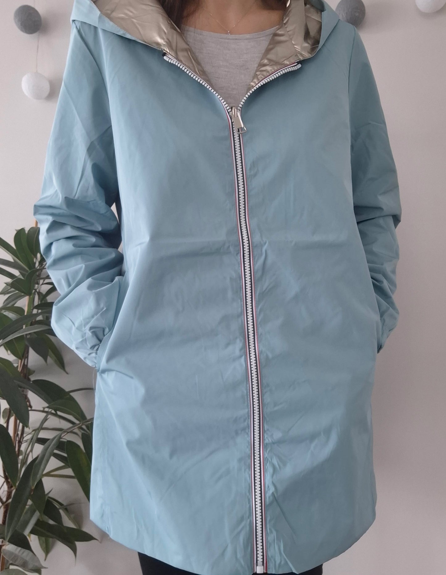 Melya Melody - Imperméable réversible mi-long sans garnissage ouate couleur bleu ciel/doré