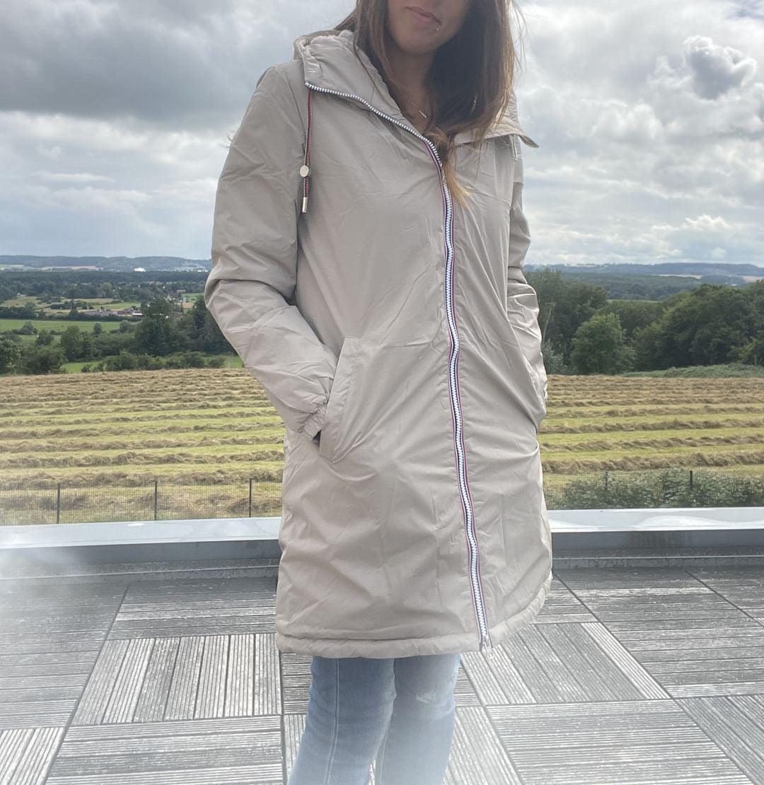Laura Jo - Imperméable long doublé en fausse fourrure cordon tricolore couleur beige