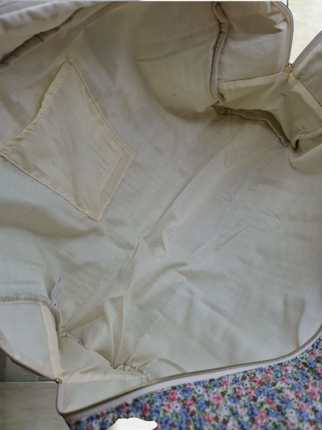 Sac week-end polochon en coton matelassé multicolore liberty fleuri rose bleu et blanc