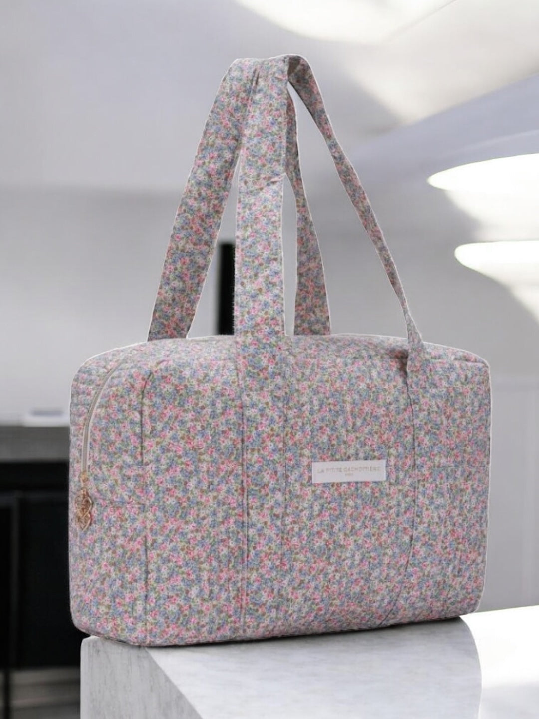 Sac week-end polochon en coton matelassé multicolore liberty fleuri rose bleu et blanc