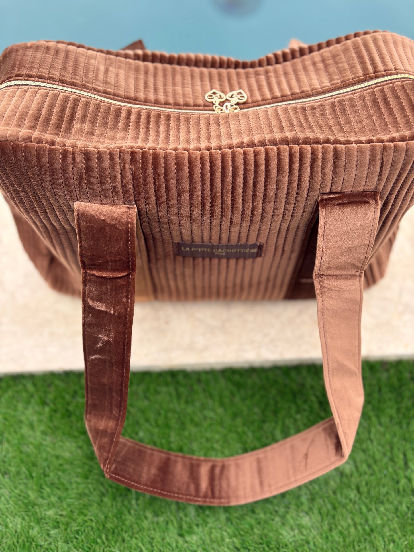 Sac week-end de voyage polochon velours matelassé marron