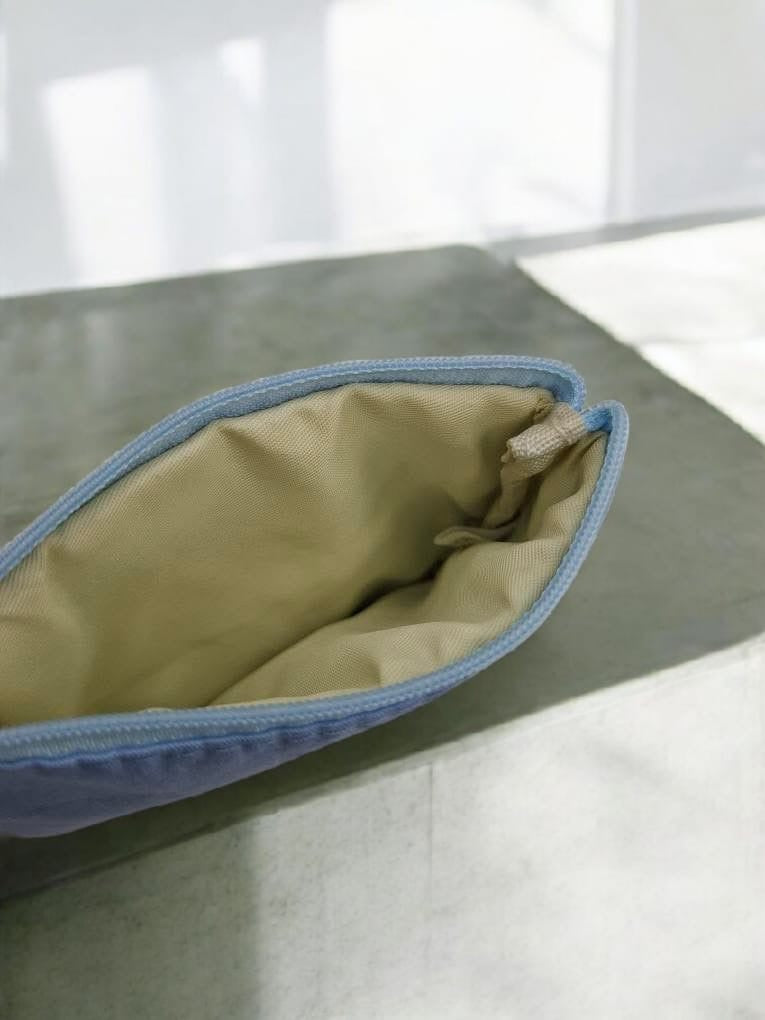 Pochette et trousse en coton vichy motifs à carreaux bleu et crème