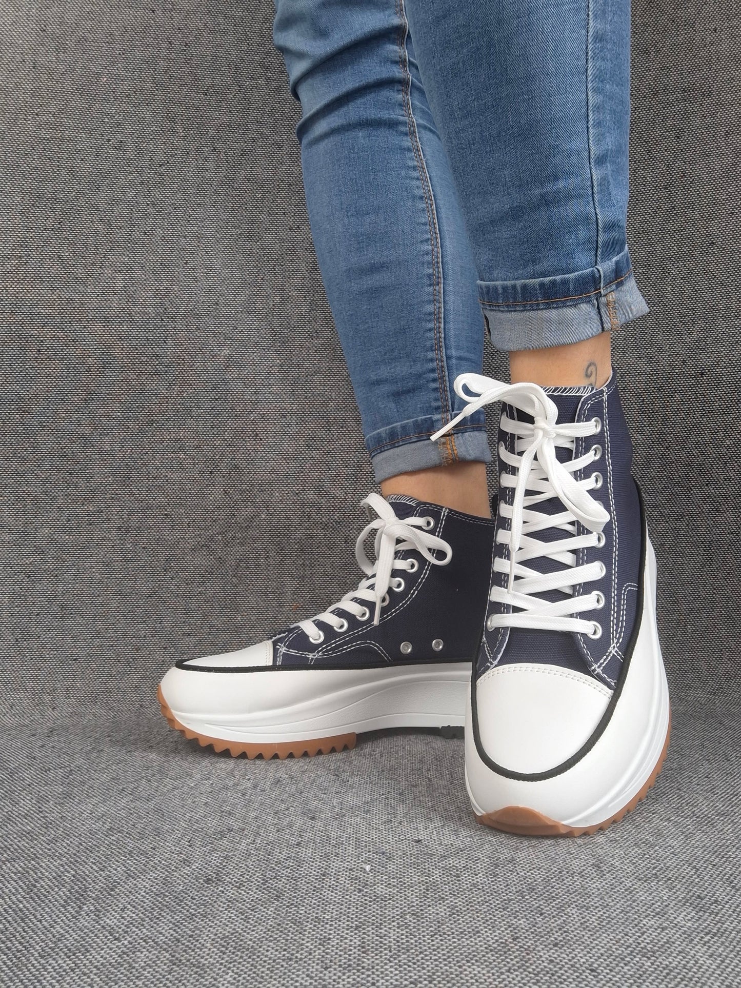 Chaussures baskets haute plate-forme toile bleu marine et blanc