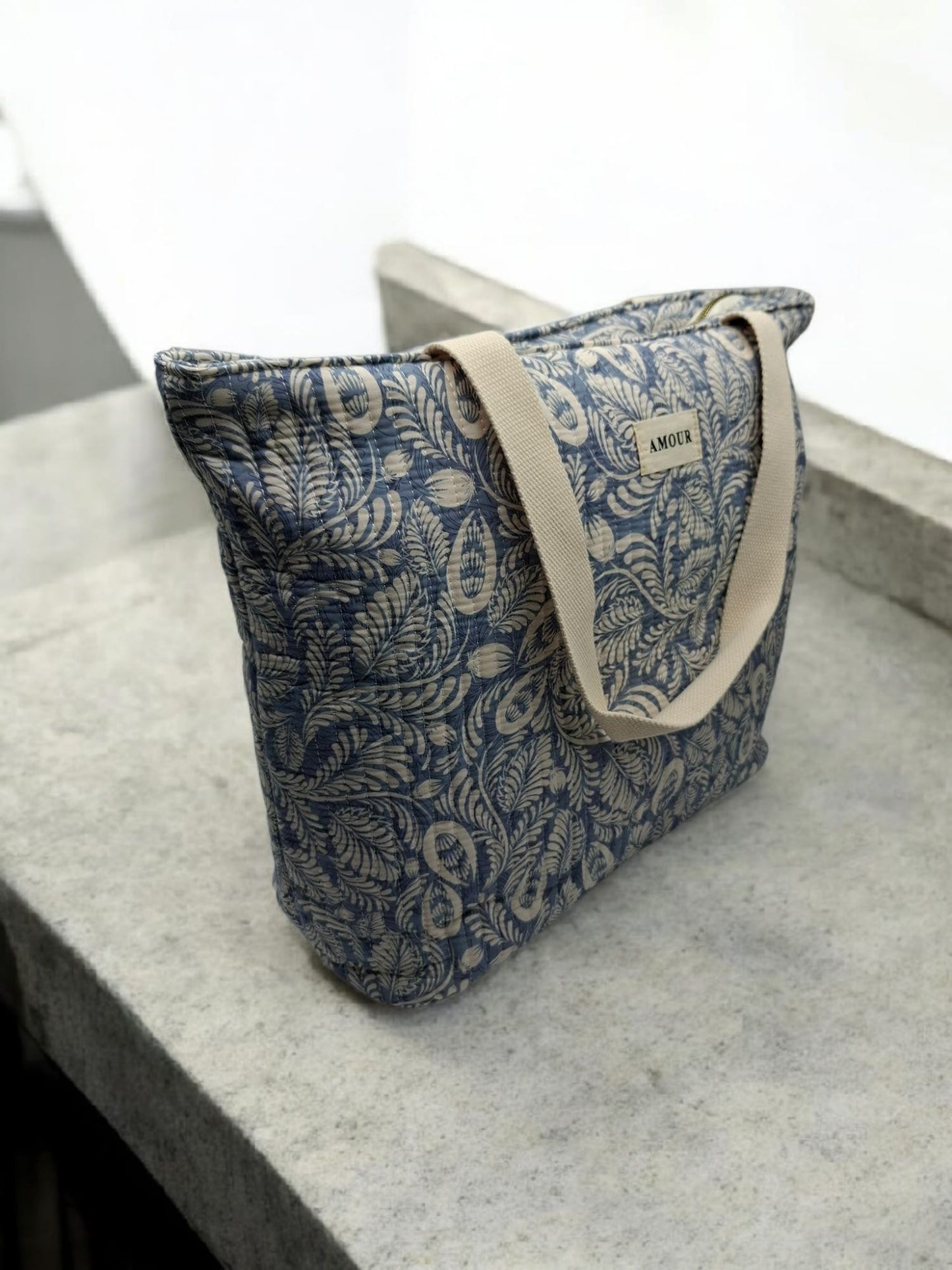 Sac cabas porté épaule coton imprimé toile de jouy feuilles bleues creme