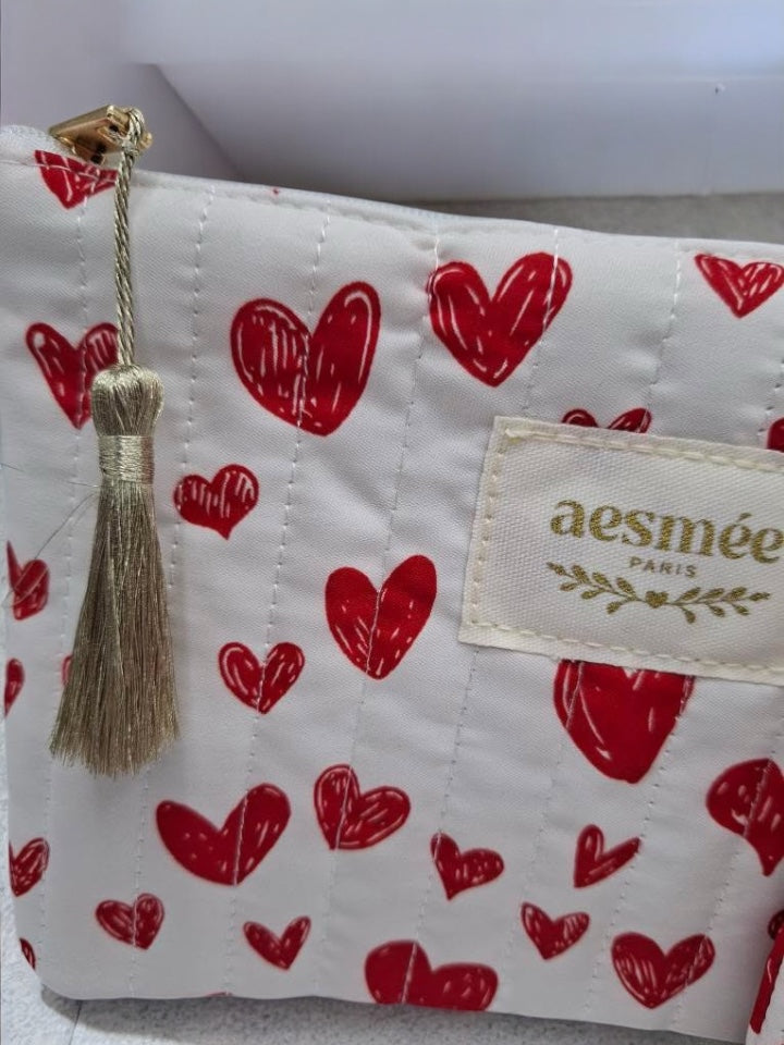 Trousse et pochette en coton à motifs cœurs rouges