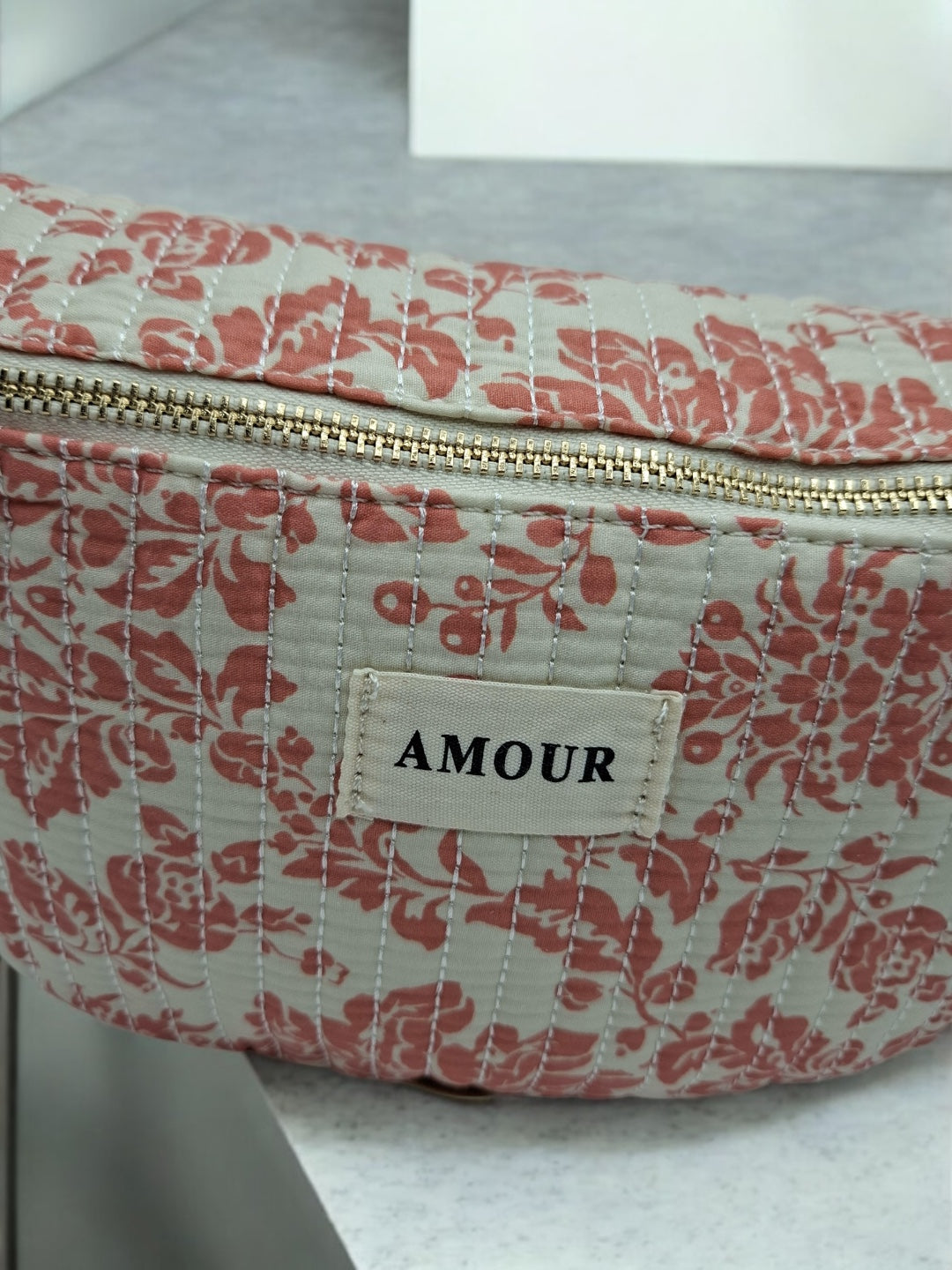 Sac banane coton matelassé blanc liberty fleuri corail creme