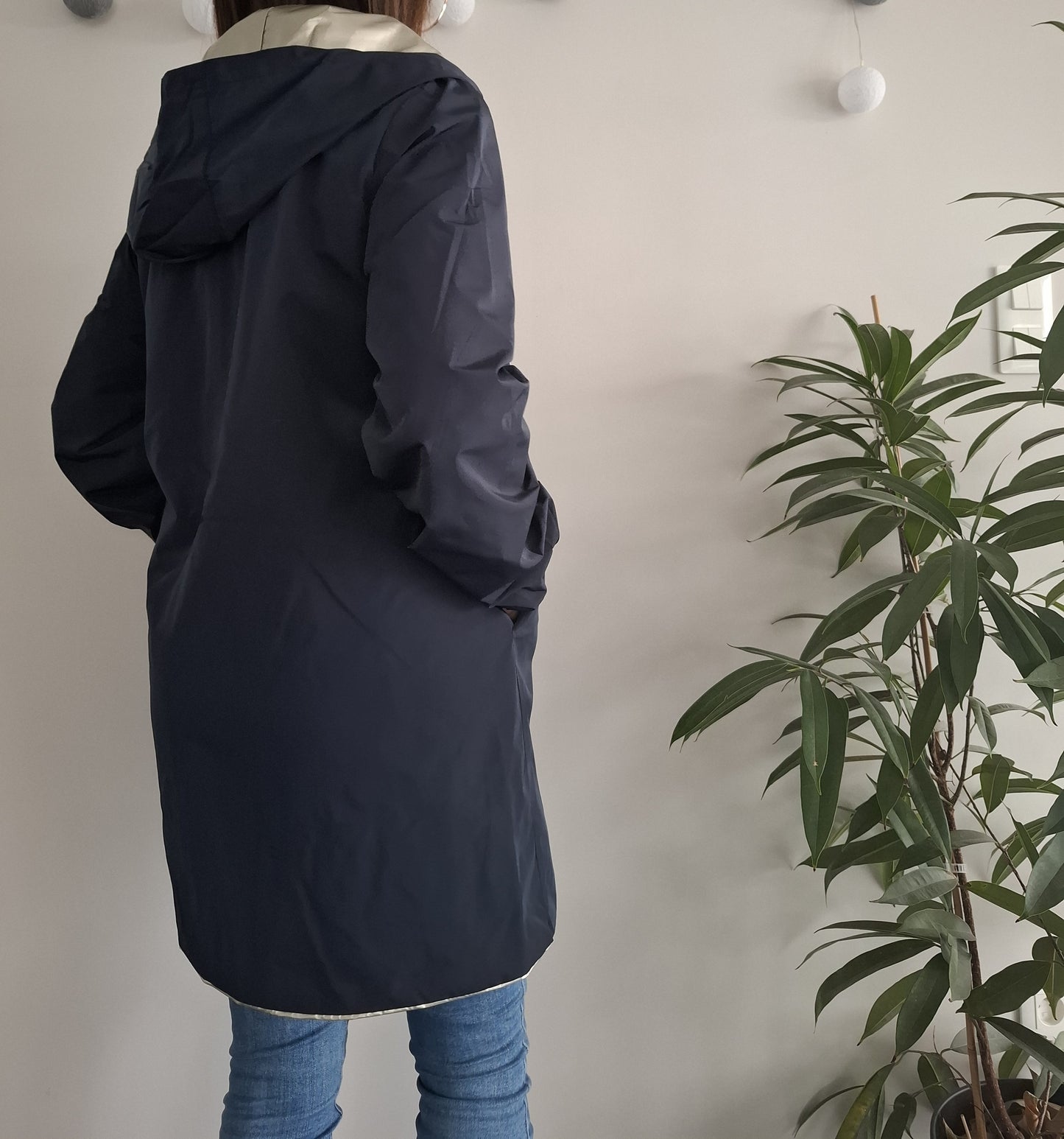 Melya Melody - Manteau léger long réversible imperméable bleu marine doré Curvy