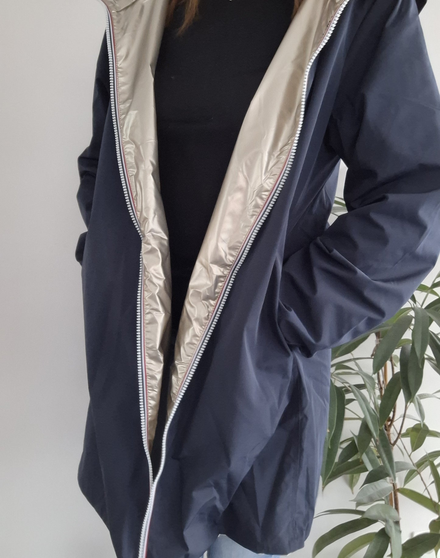 Melya Melody - Manteau léger long réversible imperméable bleu marine doré Curvy