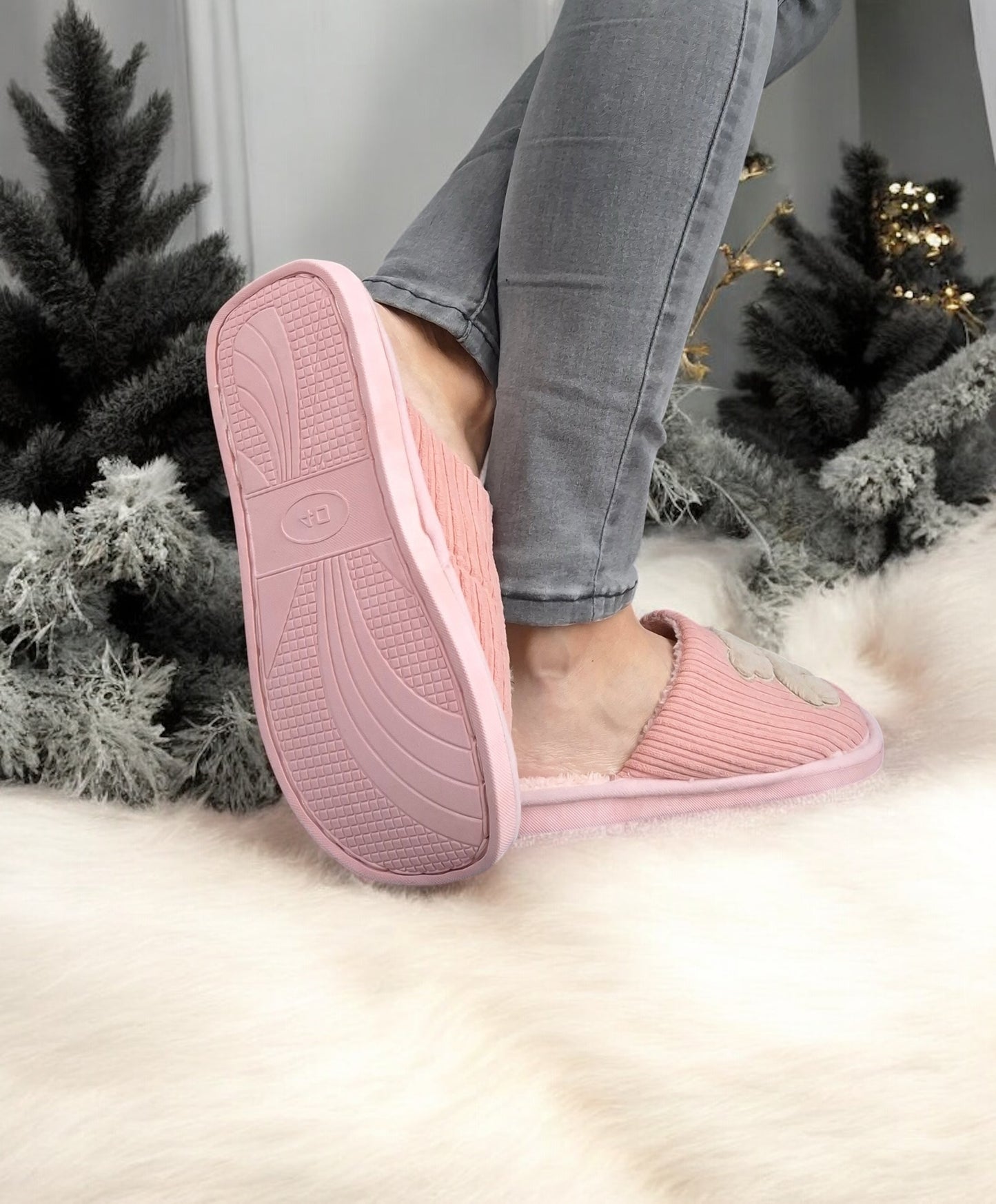Chaussons fourrés rose en tissu avec motif ours