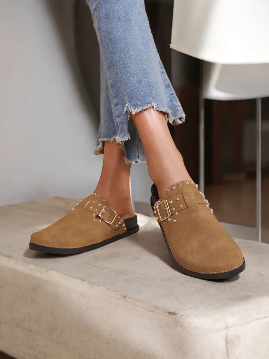 Chaussures sandales fermées type birk camel à semelle intérieur noire