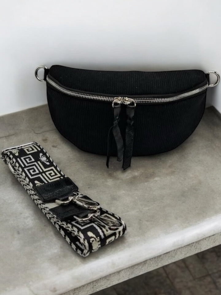 Sac banane en velours côtelé noir doubles curseurs en cuir