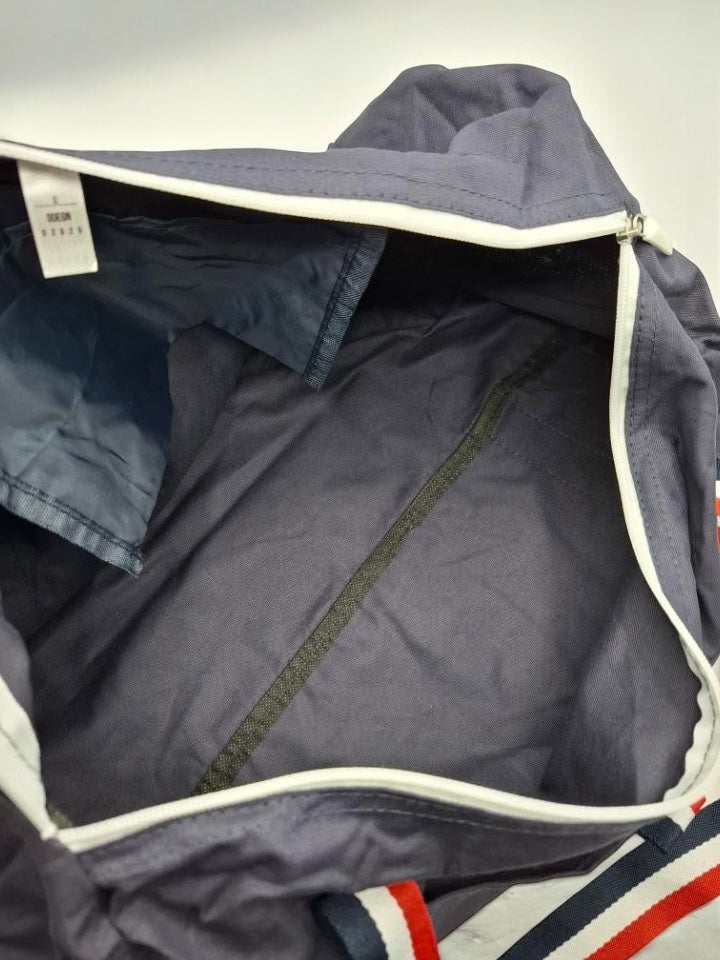 Sac polochon en tissu coton léger bleu marine détails rayés tricolores