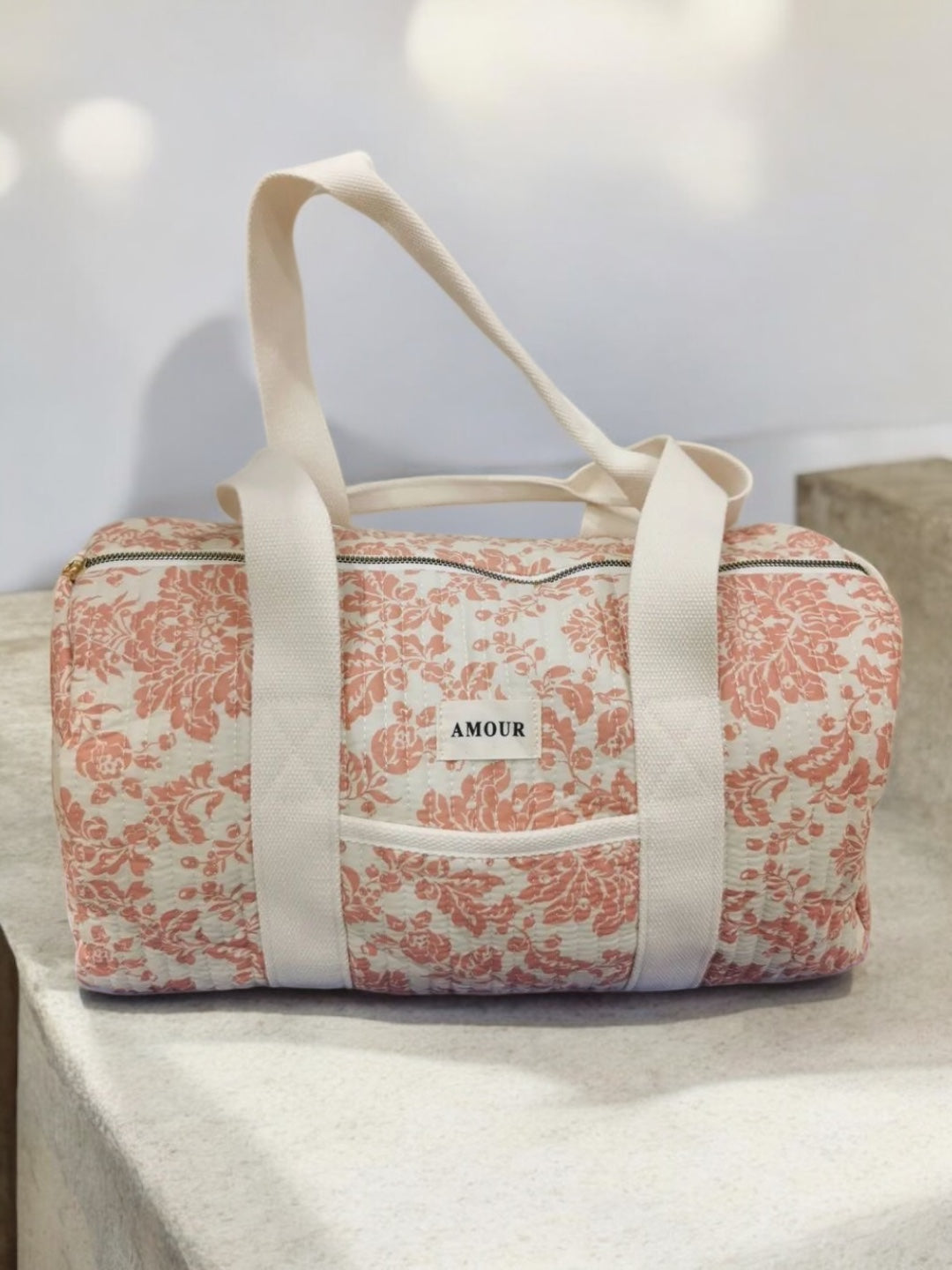 Nouveautés - Sac polochon blanc en coton liberty fleuri corail