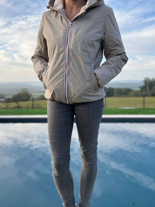 Laura Jo - Imperméable fourré court fausse fourrure beige intérieur imitation sherpa beige