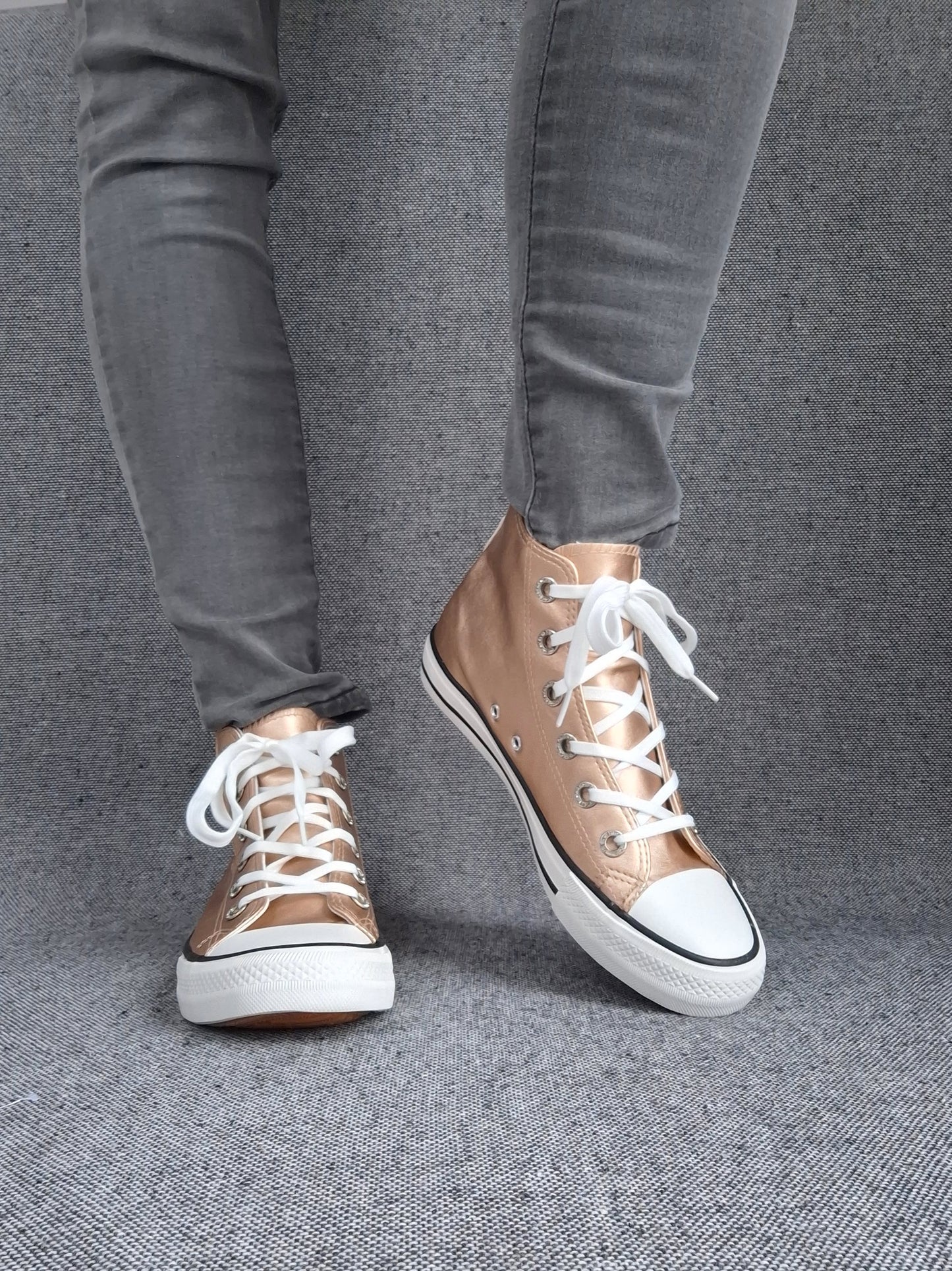Chaussures baskets hautes cuivre champagne et blanche style converse