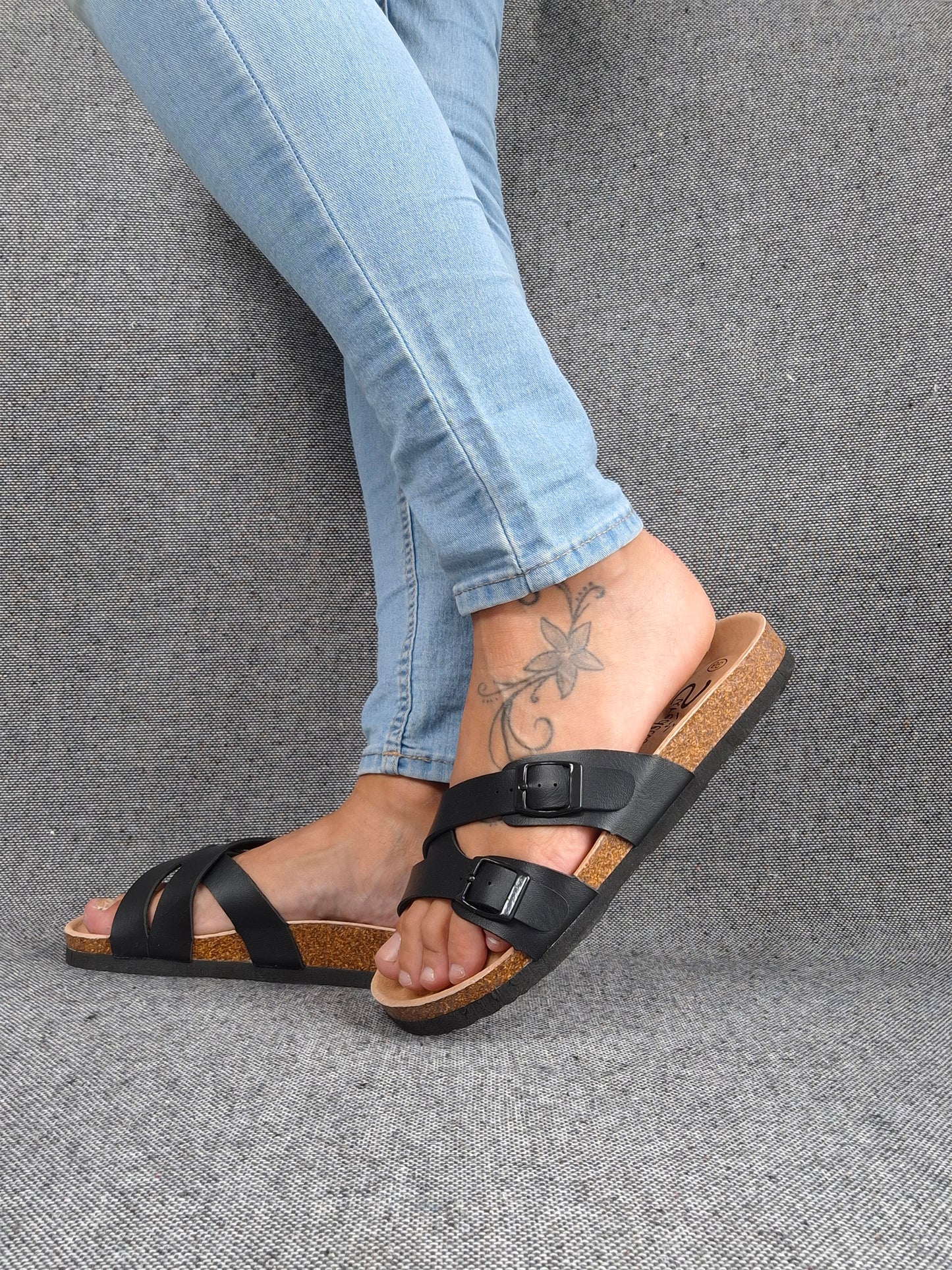 Chaussures sandales type Birk à 2 brides noires semelle intérieure cuir