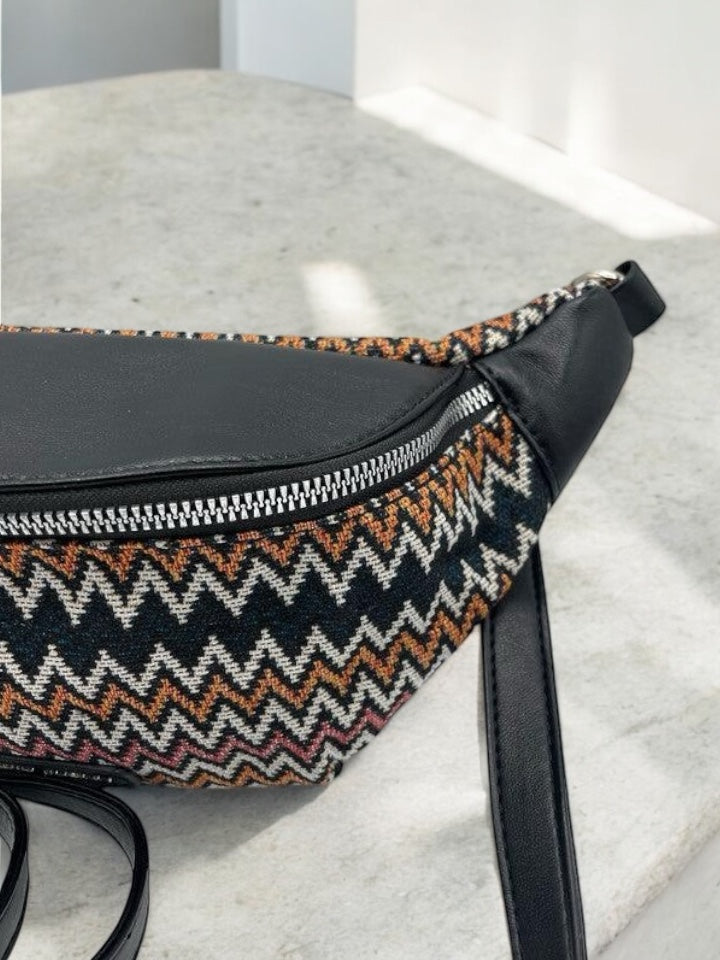Sac banane simili cuir et tissu noir