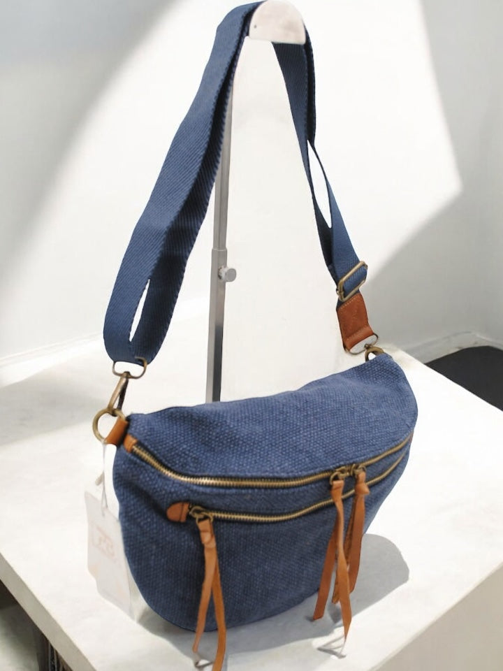 Sac banane en jute bleu denim 2 poches doubles curseurs