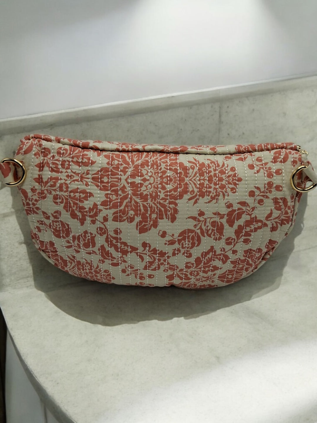 Sac banane coton matelassé blanc liberty fleuri corail creme