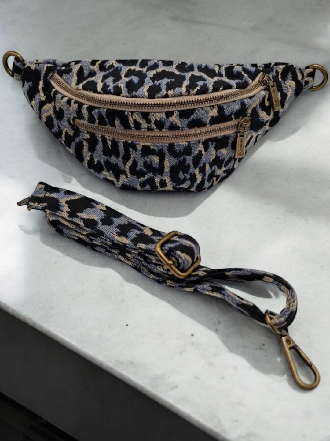 Sac banane en tissu à motif léopard bleu 2 poches