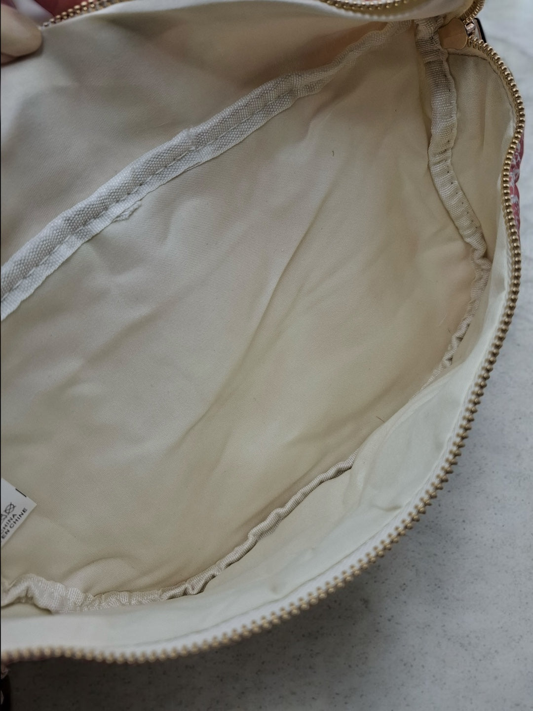 Sac banane coton matelassé blanc liberty fleuri corail creme