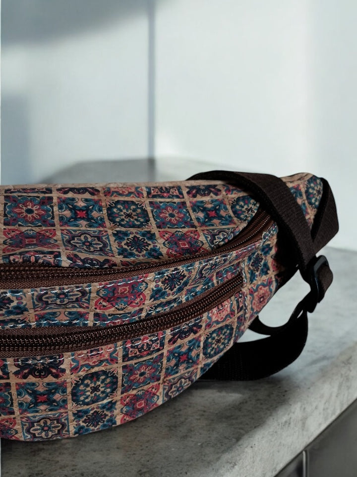 Sac banane en liège motifs « mosaïque » - 2 poches