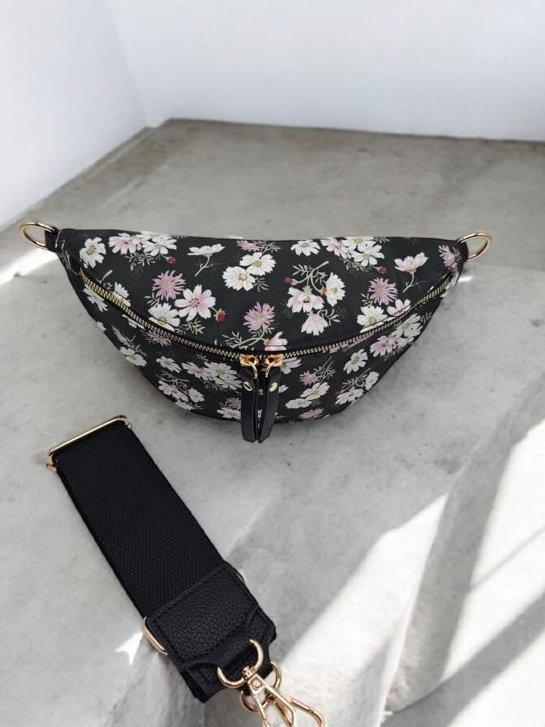 Sac banane en tissu coton liberty noir motifs fleuris blanc et rose