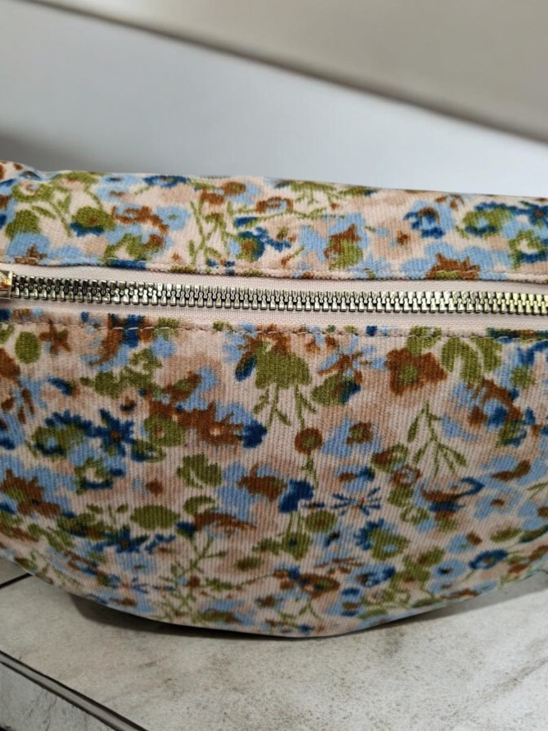 Sac banane velours côtelé très fin fleuri liberty beige avec porte-monnaie assorti