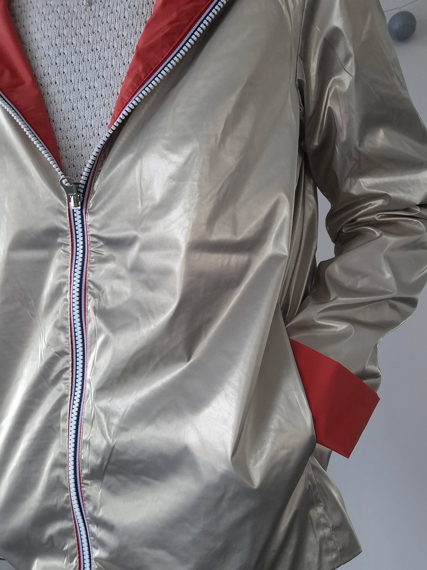 Laura Jo - Imperméable réversible court sans garnissage ouate couleur corail/doré