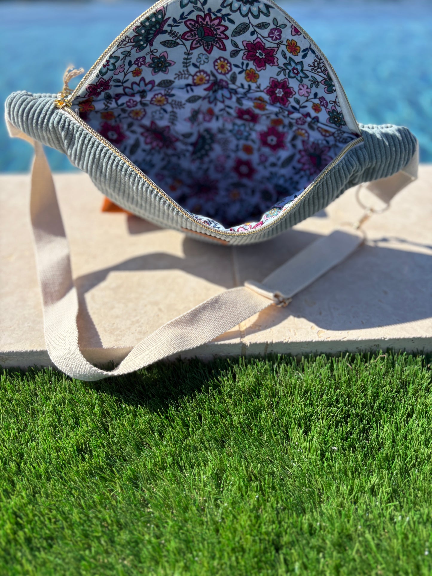 Sac banane tout velours cotelé bleu clair fait main