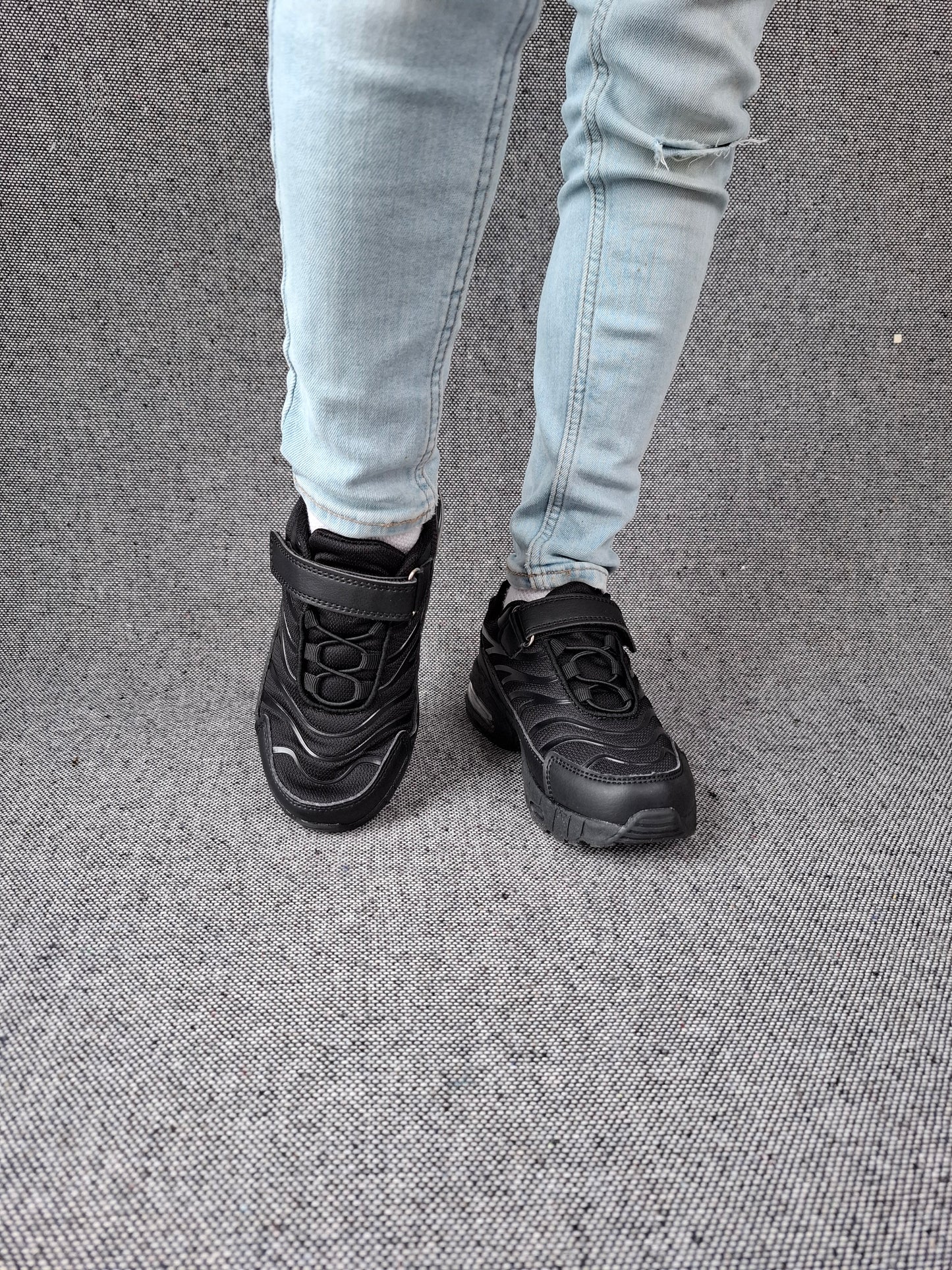 Chaussures baskets noires style TN requins - Enfant (garçon)