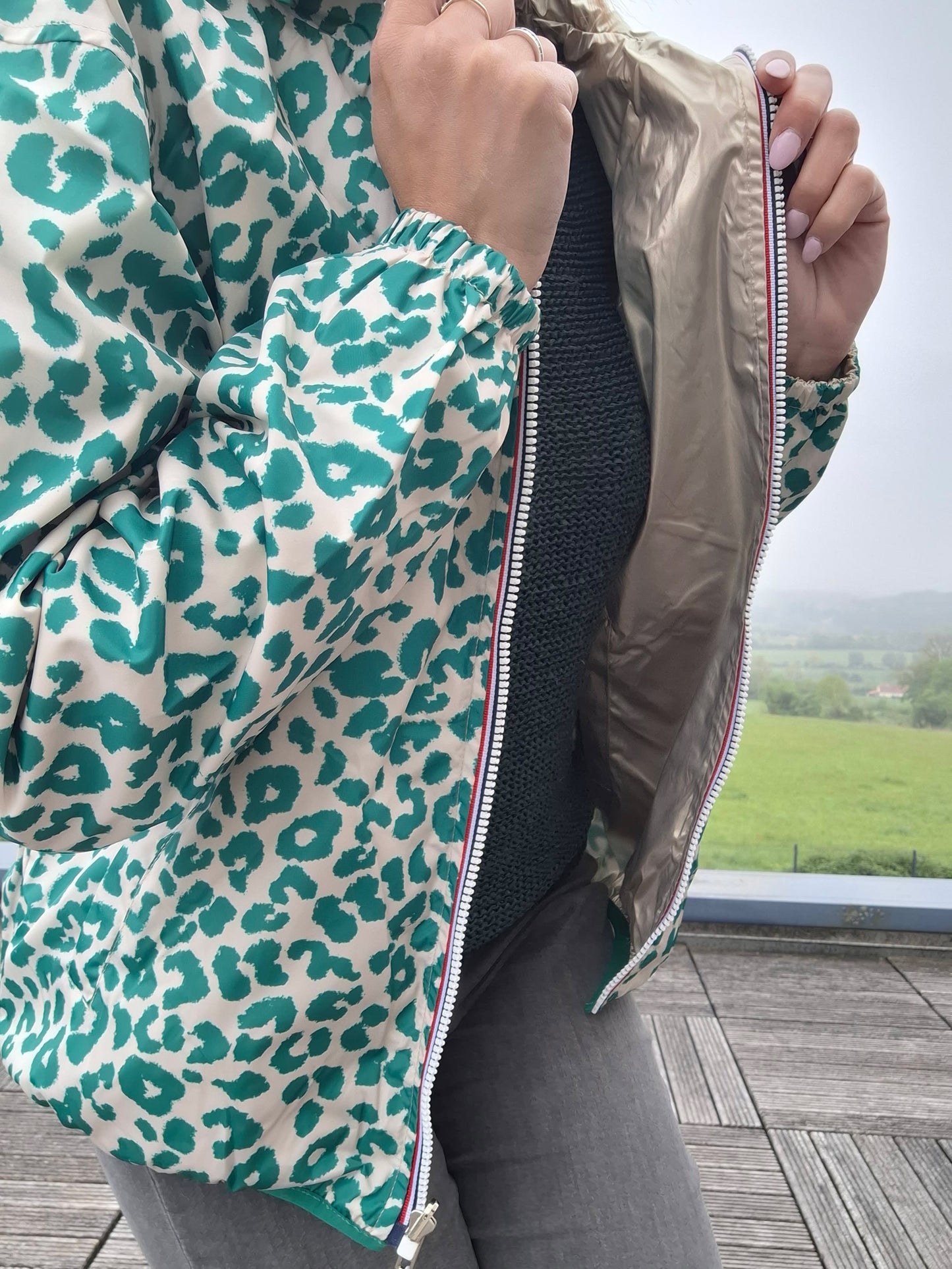 Escandelle - Parka imperméable courte Léopard vert réversible doré