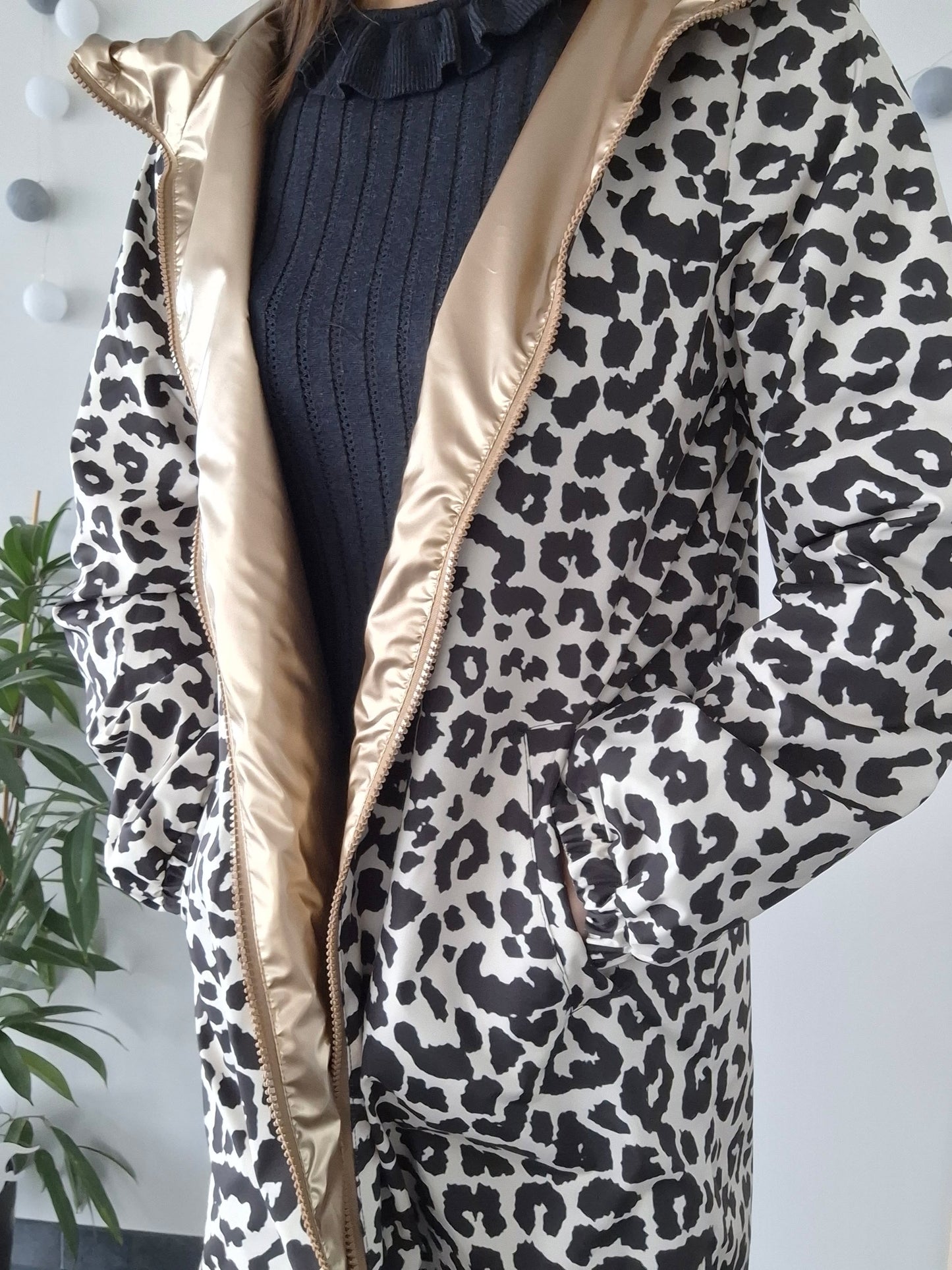 Attrait Paris - Manteau long sans ouate imperméable doré réversible avec motif léopard avec capuche