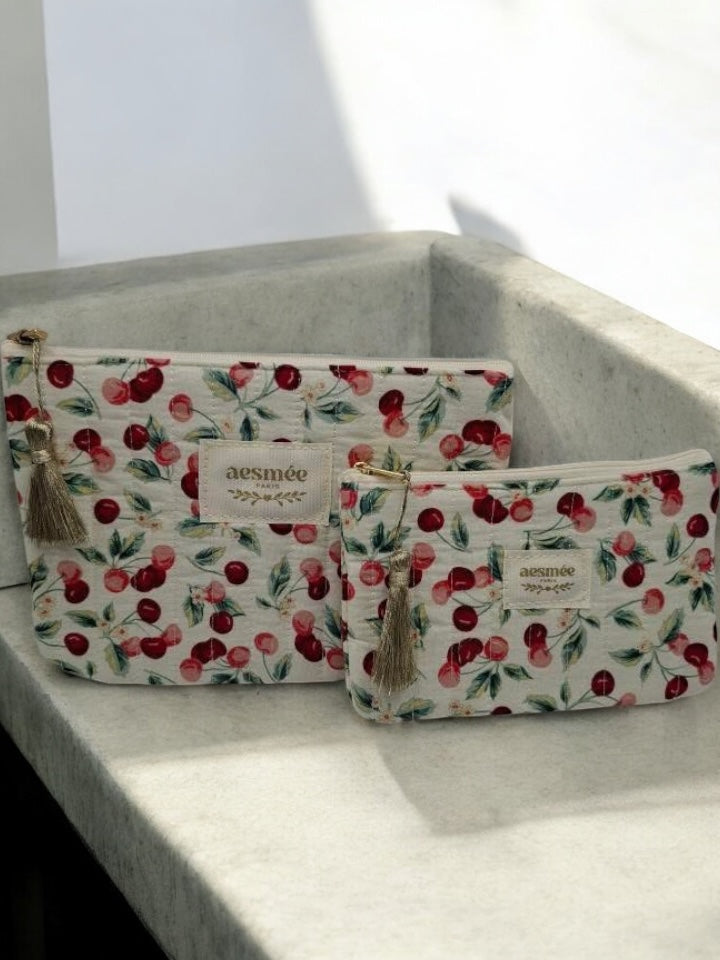 Trousse et pochette en coton motifs cerises rouges et roses