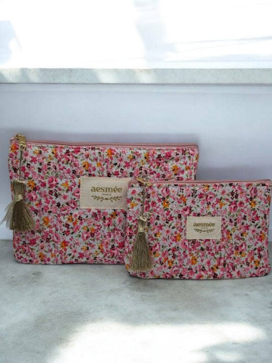 Trousse et pochette en coton motif floral avec des nuances de rose, jaune et blanc
