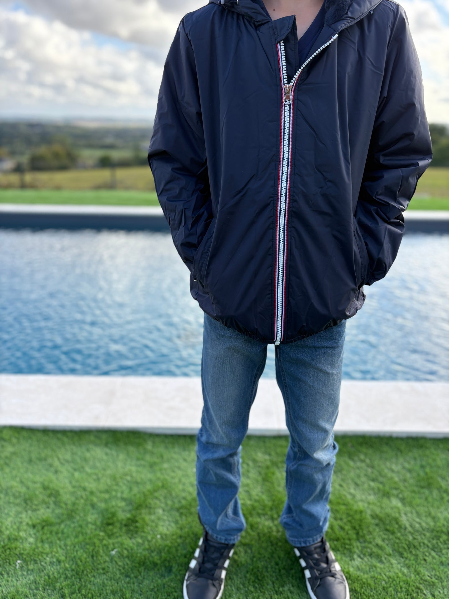 Laura Jo - ENFANT (Mixte) Imperméable court doublé en fausse fourrure bleu marine
