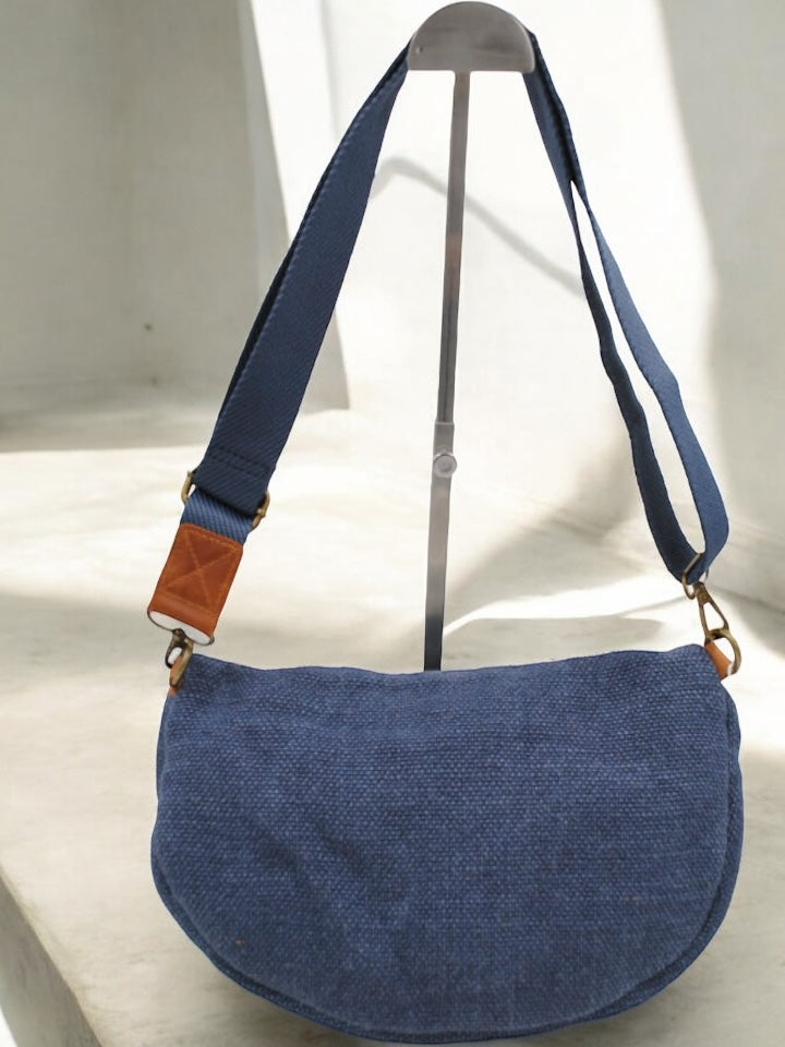 Sac banane en jute bleu denim 2 poches doubles curseurs