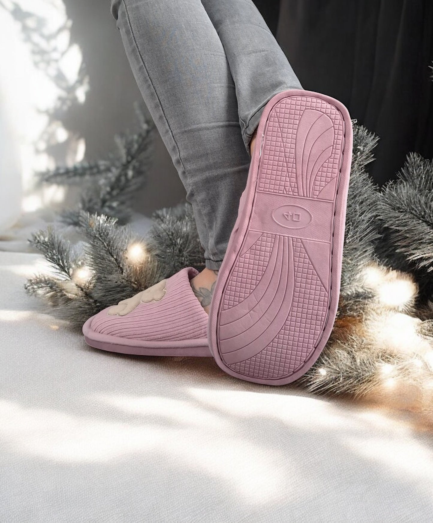 Chaussons fourrés violet en tissu avec motif ours