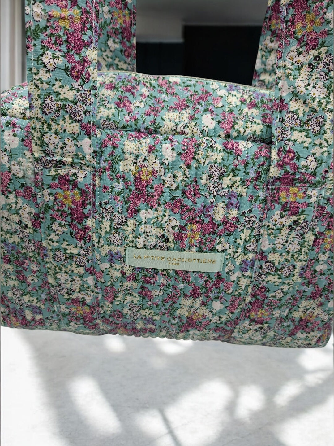 Sac week-end polochon en coton matelassé multicolore liberty fleuri rouge et blanc