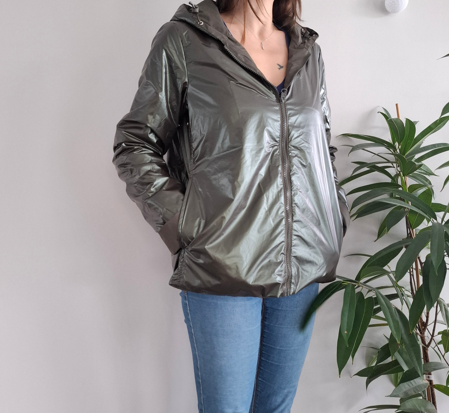 Laura Jo - Parka réversible court avec garnissage ouate couleur kaki/kaki brillant zip uni