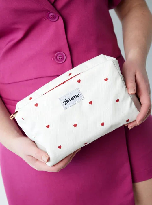 Pochette trousse en tissu imperméable blanc motifs cœurs rouges