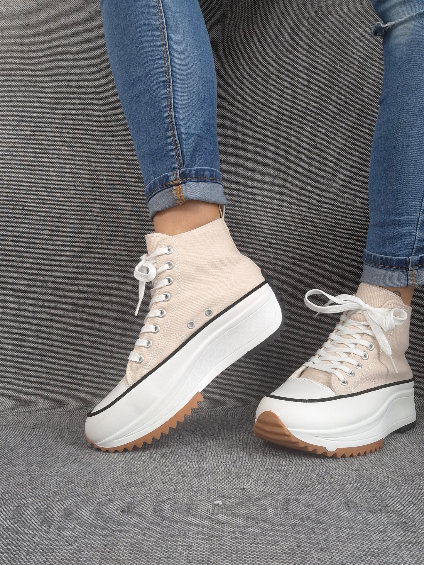 Chaussures baskets haute plate-forme toile beige et blanc