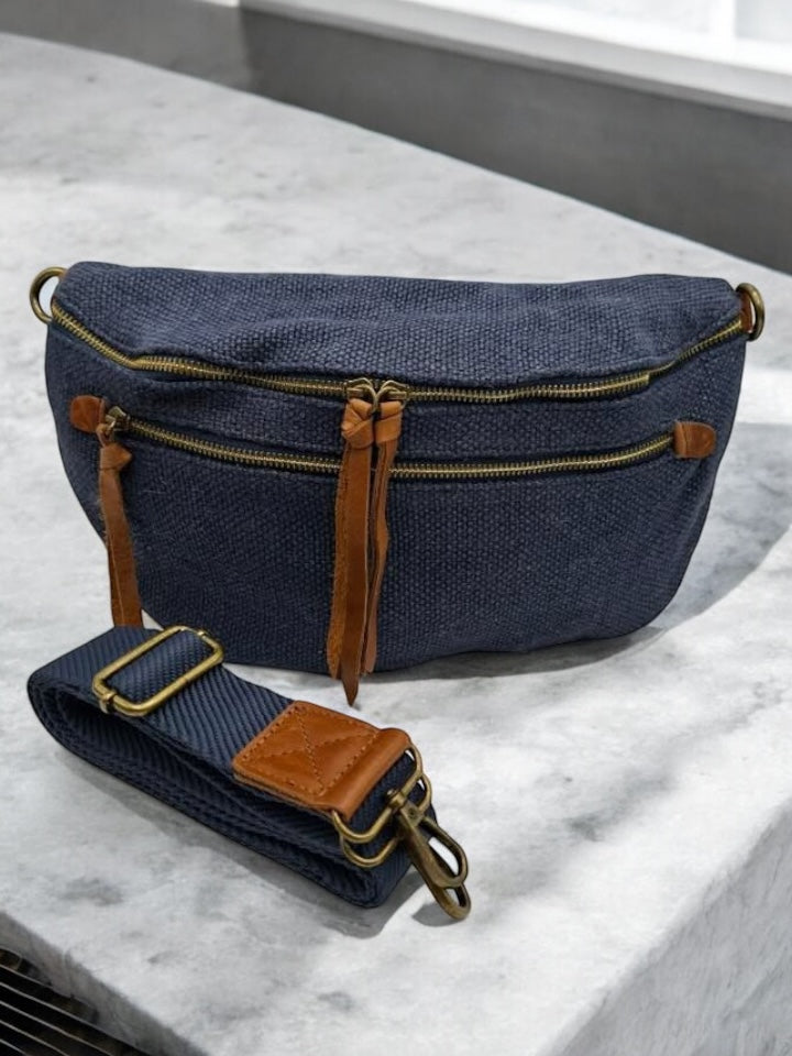 Sac banane en jute bleu denim 2 poches doubles curseurs